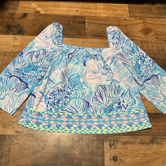 Lilly Pulitzer Lizzie Top Bermuda Blue Fishful Thinking - Picture 3 of 6